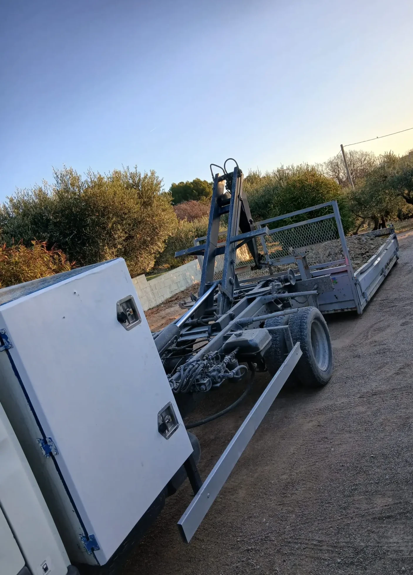 location benne à Manosque avec intervention rapide en Provence-Alpes-Côte d’Azur, bennes de 3 à 30 m³, mise à disposition et rotation incluses pour particuliers et professionnels